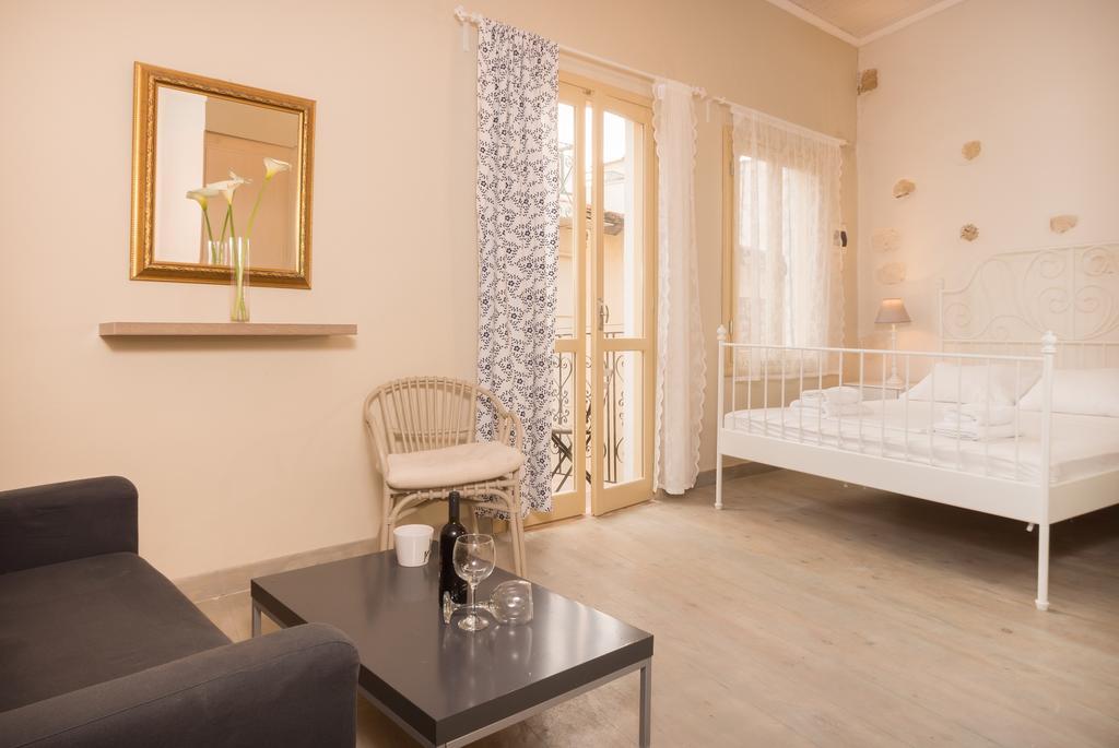 Iliotropio Art Hotel Chania  Bilik gambar