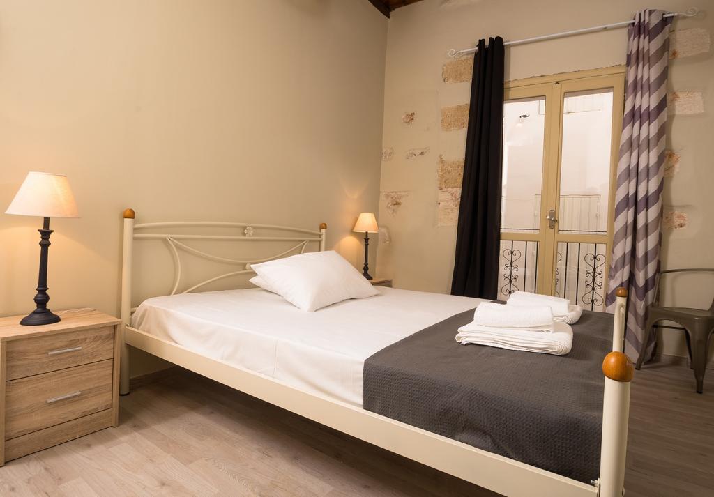 Iliotropio Art Hotel Chania  Bilik gambar